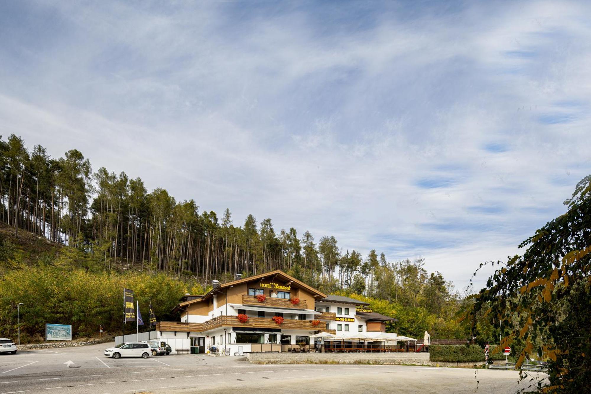 B&B Hotel Sonneck Natz-Schabs ภายนอก รูปภาพ